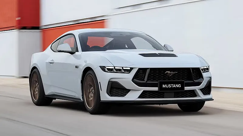 Ford Mustang GT: Ikona muscle car dostupná v autopožičovni Autoapex